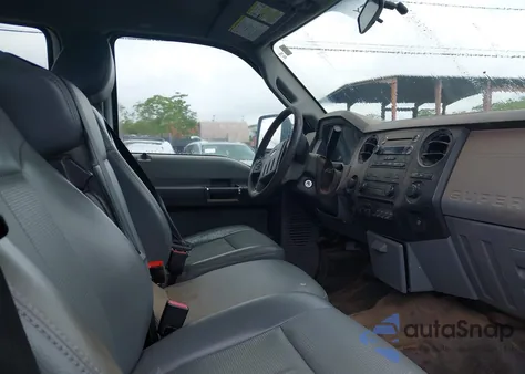 2012 Ford F-250 Xl z USA, uszkodzony, nr VIN 1FT7W2B63CEA40770